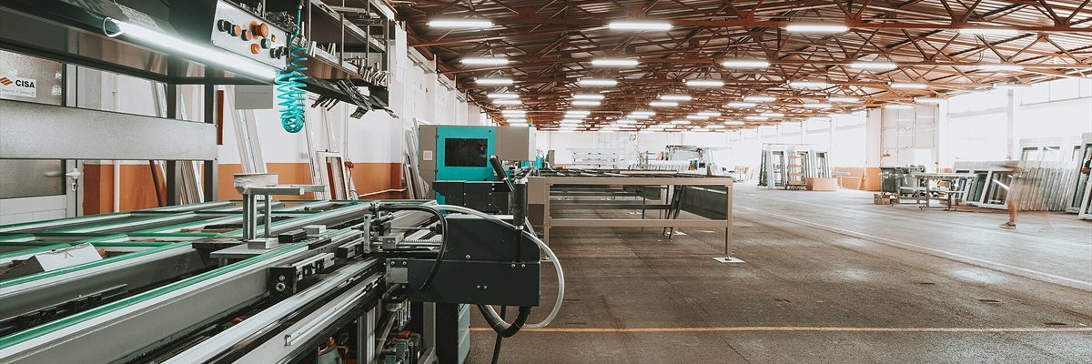 Équipements de production dans une usine moderne